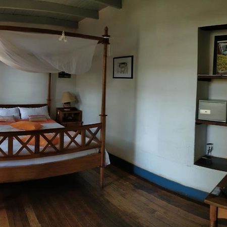 Hotel Le Trianon Антсирабе Екстериор снимка