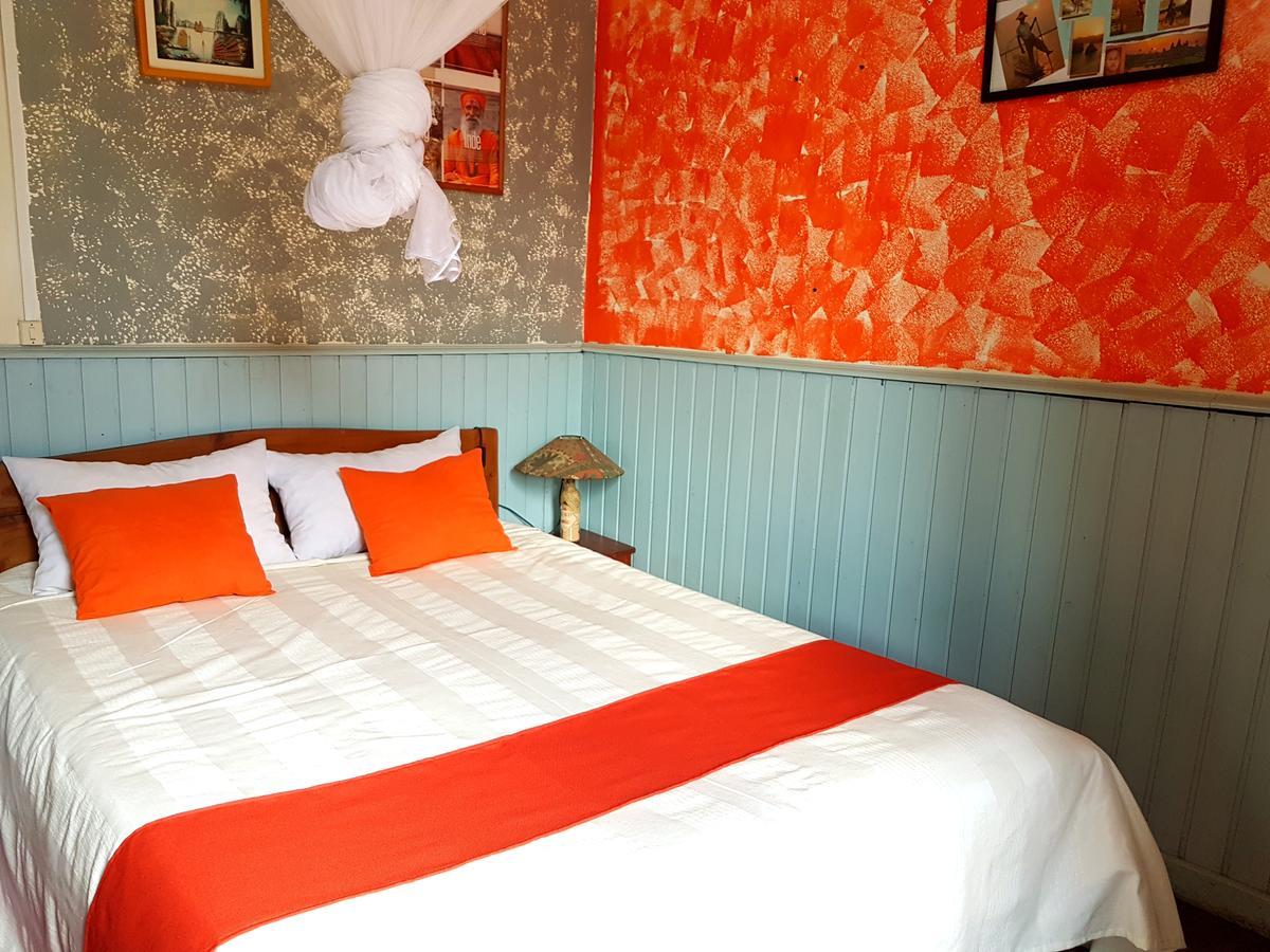 Hotel Le Trianon Антсирабе Екстериор снимка