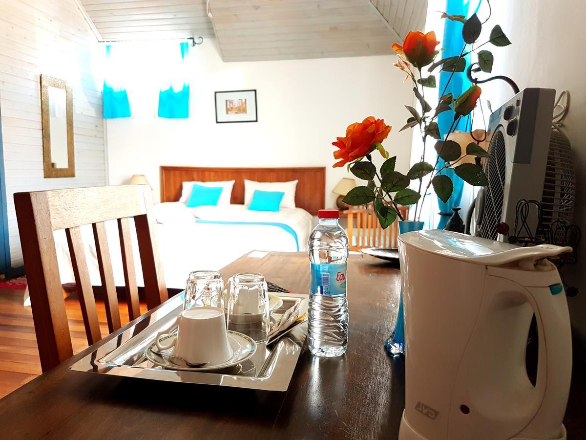 Hotel Le Trianon Антсирабе Екстериор снимка